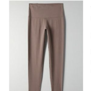 Aritzia TNA Chill high rise taupe mauvecapri leggings